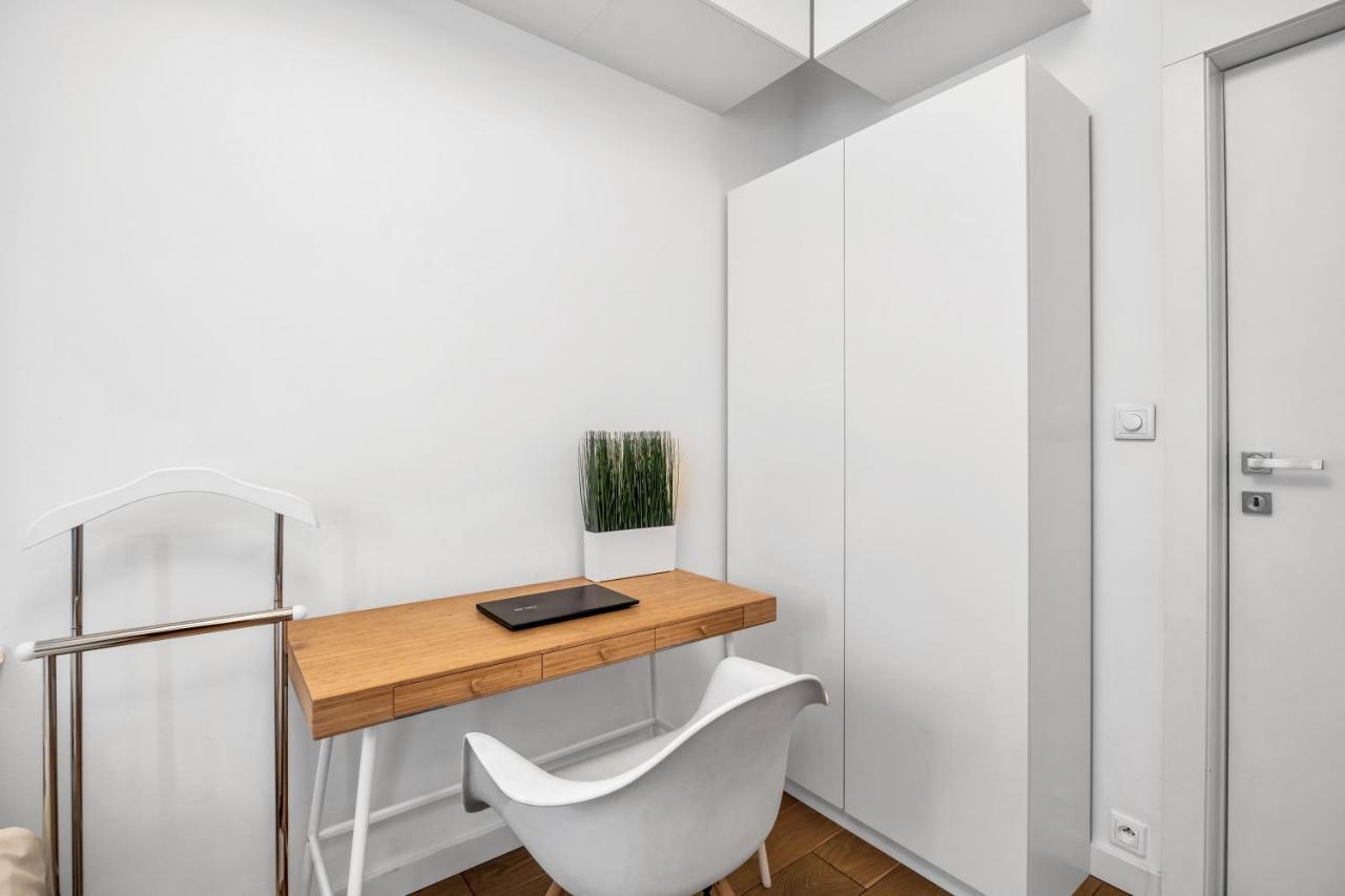 Spacious 2 Bedroom Ac Dalanowska 46 Warszawa Eksteriør billede