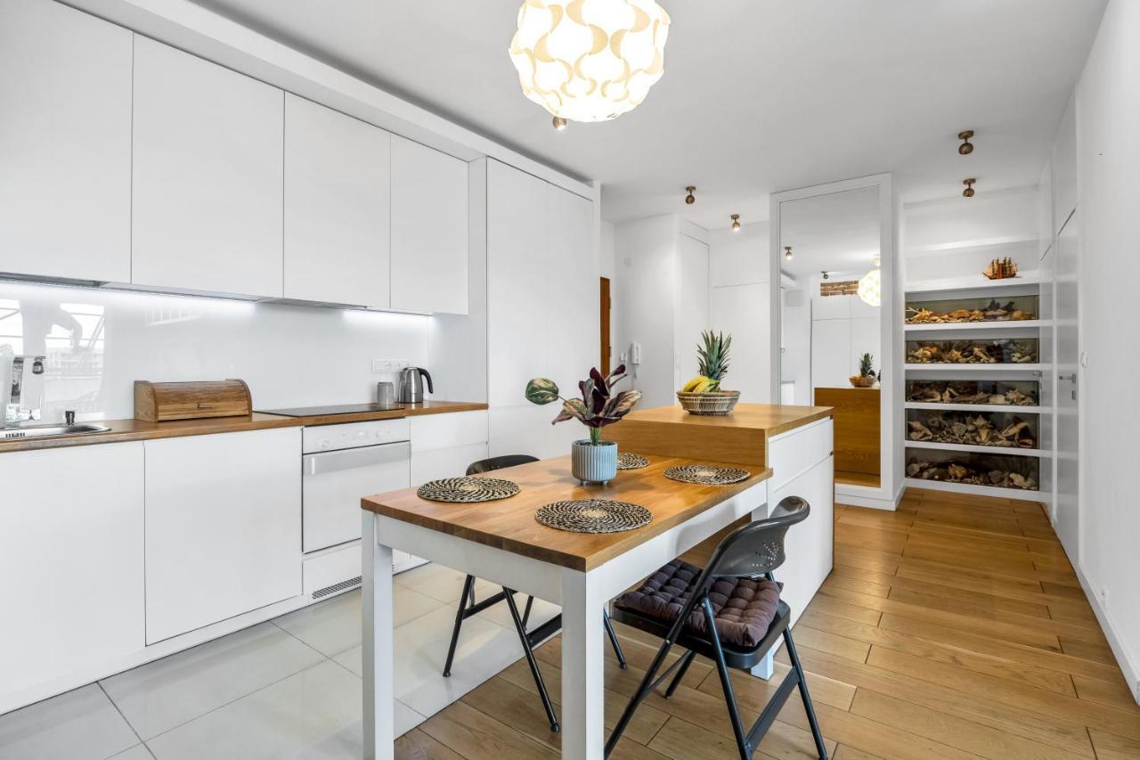 Spacious 2 Bedroom Ac Dalanowska 46 Warszawa Eksteriør billede