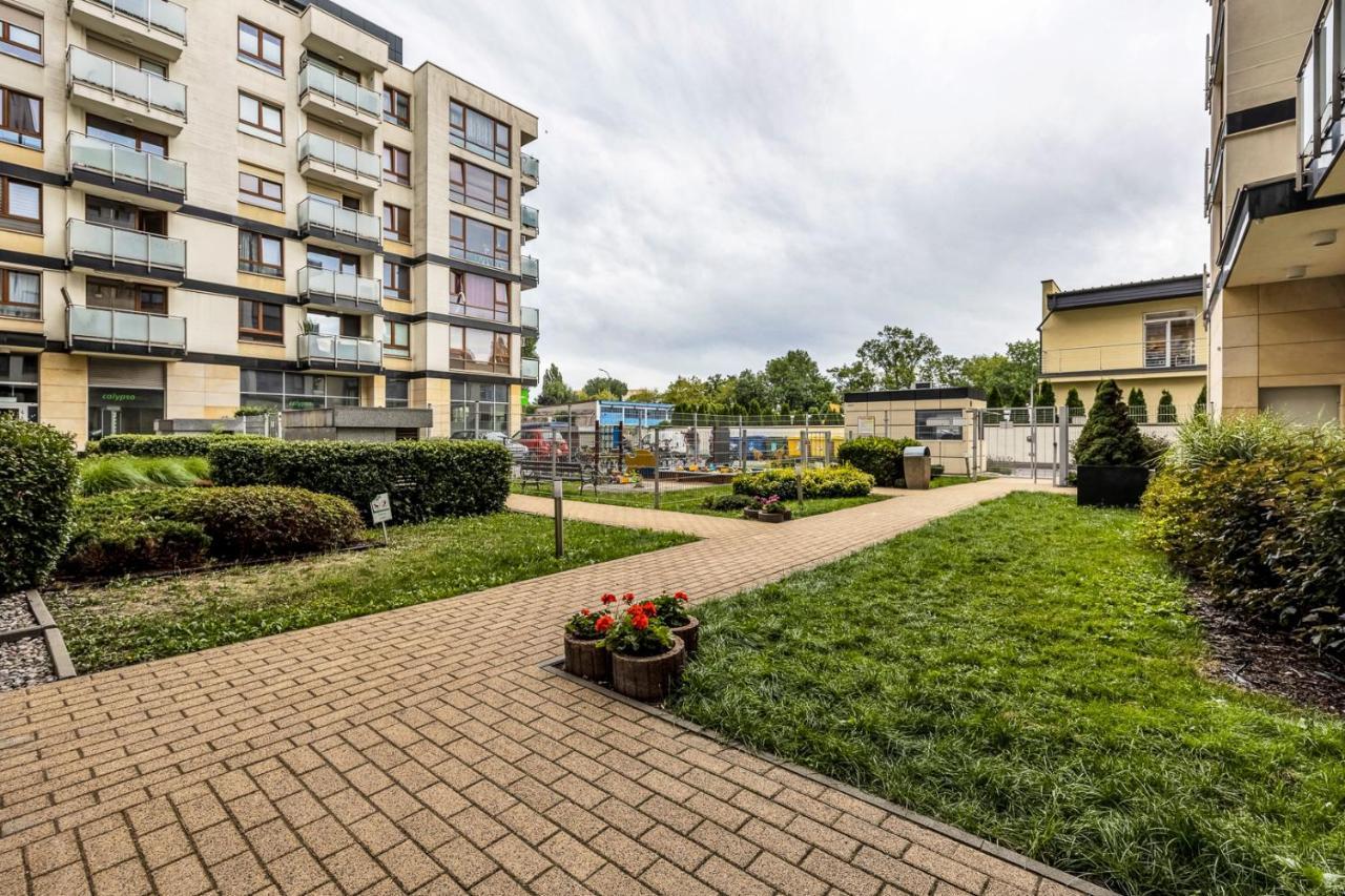 Spacious 2 Bedroom Ac Dalanowska 46 Warszawa Eksteriør billede